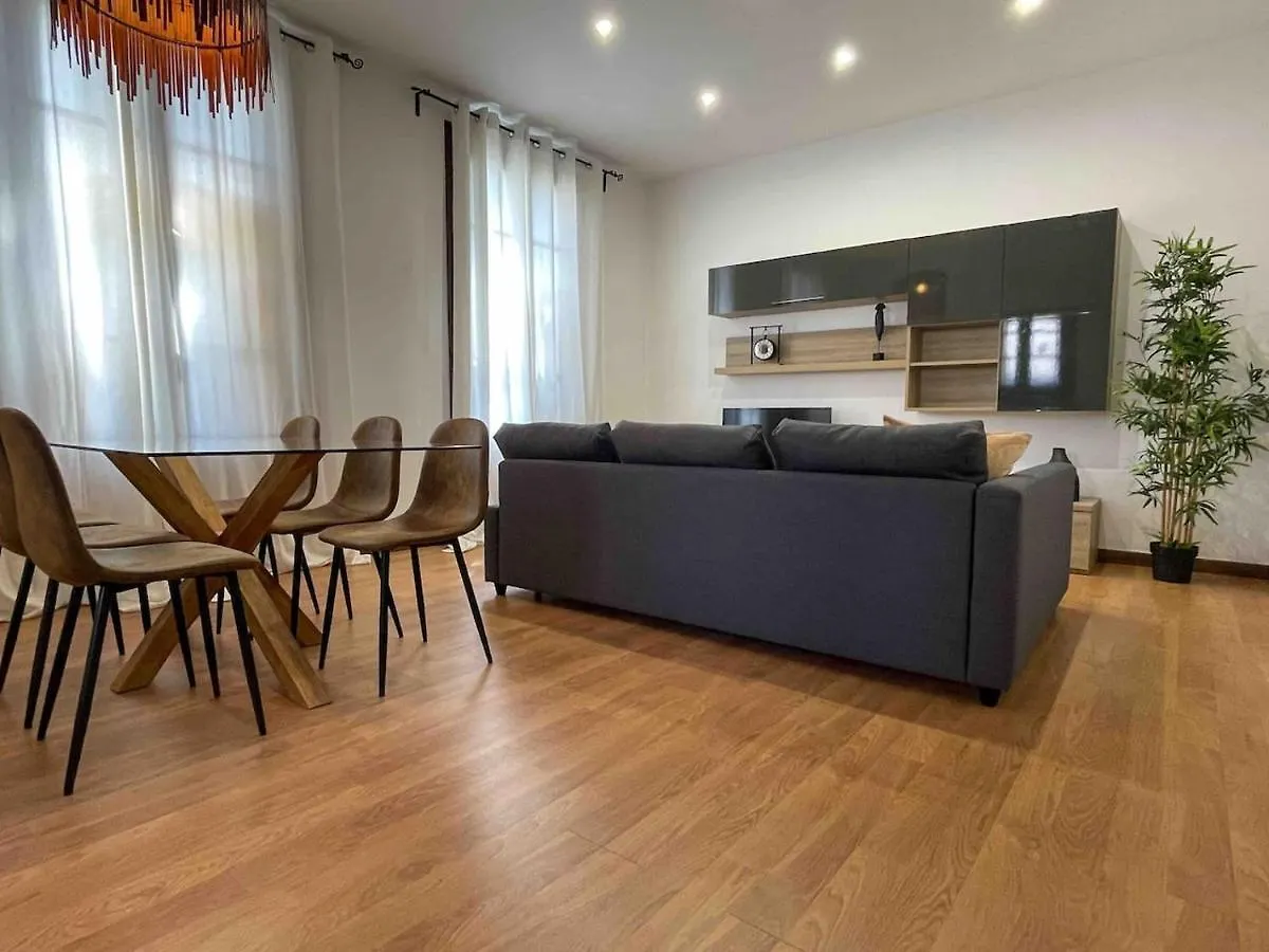 Hostourist Fira Plaza Espana 3 Rooms Barcelona